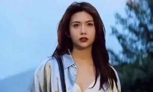 邱淑贞女儿沈月铜锣湾被偶遇，22岁像35岁显老，比不上妈妈年轻时