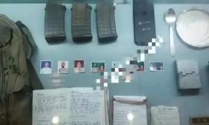 首次曝光！解放军缴获印度英萨斯步枪合影，用起来像垃圾！